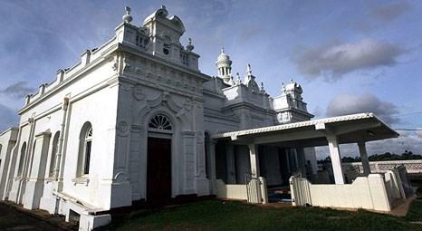 Sri Lanka'daki Mescid Deenül Camisi'ne saldırı yapıldı!