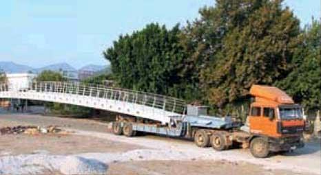 Antalya Kumluca'da yapılan Çağdaş Yaşam Köprüsü tırla taşındı!