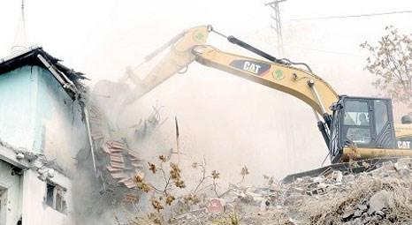Ataşehir Belediyesi kentsel dönüşüm yıkımlarında halkı bilgilendiriyor!