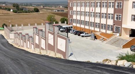 Çatalca Belediyesi yeni okul için asfalt çalışması yapıyor!