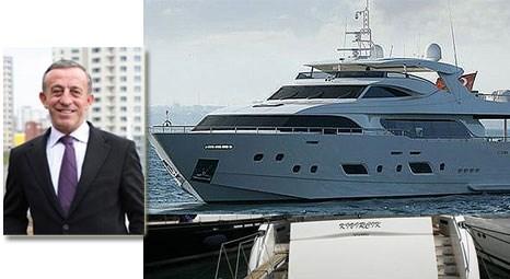 Ali Ağaoğlu, İstanbul Boatshow'un en pahalı yatı Kıvırcık'ı 8 milyon euroya satın aldı!