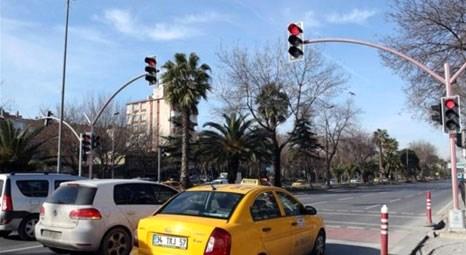 İstanbul Büyükşehir Belediyesi akıllı trafik lambaları ile kördüğümü çözecek