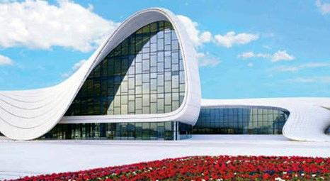 Azerbaycan'daki Haydar Aliyev Merkezi'nin tasarımında Zaha Hadid imzası