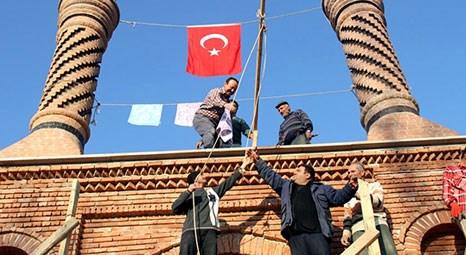 Samsun Ladik'te çatı ustaları 500 yıllık geleneği sürdürüyor