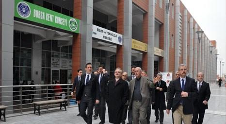 Münir Karaloğlu, Bursa Kent Konseyi çalışma ofislerini ziyaret etti