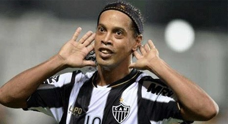 Ronaldinho transferinde 2 araba 1 ev talebi