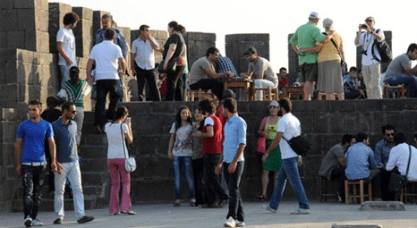 Çözüm süreci Diyarbakır'a yabancı turist ilgisini artırdı