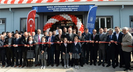 Bursa Yıldırım’da Ali Rıza Bey İlköğretim Okulu Spor Salonu açıldı
