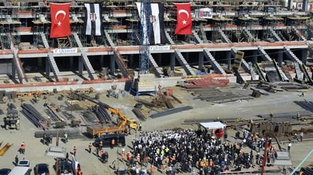 Beşiktaş Kulübü 111. yılını Vodafone Arena Stadı’nın inşaatında kutladı