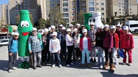 Ataşehirli öğrenciler, ‘Cam Yeniden Cam’ projesini destekliyor