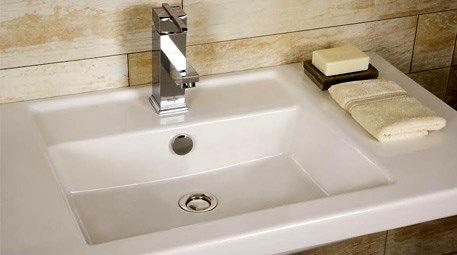 Ege Vitrifiye farklı tasarımlar ile banyoları kullanışlı hale getiriyor