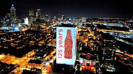 Coca-Cola, Dünya Saati'nde ışıklarını söndürdü 