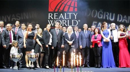 Realty World en iyileri Girne’de ödüllendirdi