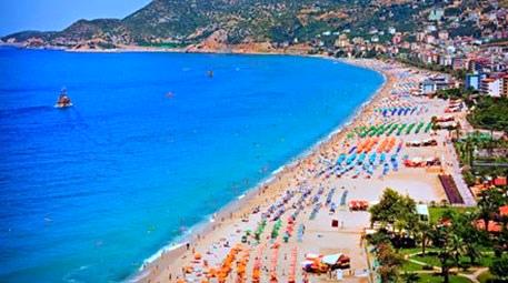 Antalya'ya yılın ilk 4 ayında 1,4 milyon turist geldi!