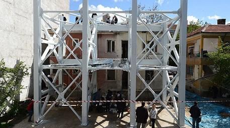 Türk bilim insanları, Ankara’da bir binada deprem deneyi yaptı