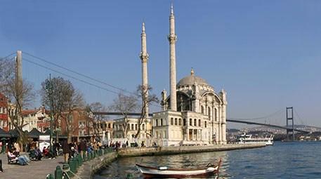 Tarihi Ortaköy Camisi yeniden ibadete açılıyor