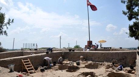 Mersin'deki tarihi Gözlükule Höyüğü'nde kazı çalışmaları başladı