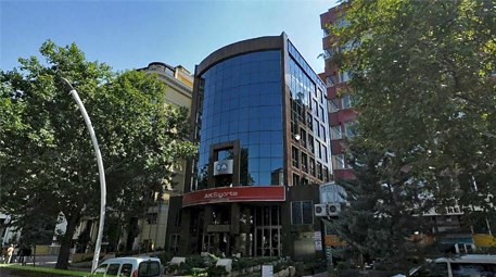 Ankara Çankaya’da satılık ofis binası!
