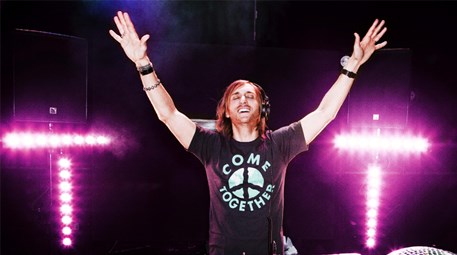 Ünlü DJ David Guetta, İstanbul'da müzik ziyafeti verdi