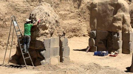Van Ayanis Kalesi’ndeki kazı çalışmaları tarihe ışık tutuyor