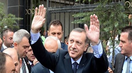 Başbakan Erdoğan bayramı Fatih Camisi'nde karşıladı