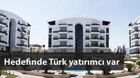 Turizm merkezine saray yavrusu gibi evler yaptı