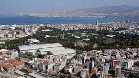 İzmir'in yeni kent bölgesinde satılık iki arsa!