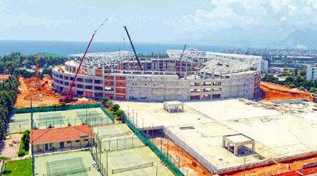 Antalya Stadı’nın güneş panelleri kenti de aydınlatacak