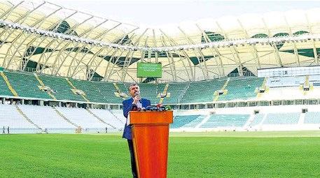 Konya’nın 42 bin kişilik yeni stadyumu ilk maça hazırlanıyor