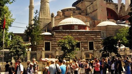 İstanbul'u 8 milyona yakın turist ziyaret etti! İlk sırada… 