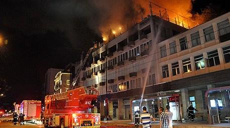 Bursa’da iş merkezinde yangın çıktı! Bazı dükkanlarda…