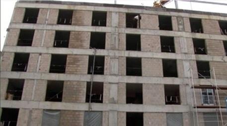 Karaköy’de otel inşaatında işçi 6'ncı kattan düştü 