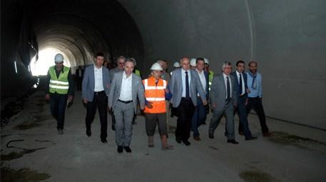 Türkiye'nin en uzun tüneli için gece gündüz çalışıyorlar