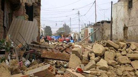 Peru'daki depremde evler yerle bir oldu! 