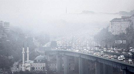 İstanbullular, sisli bir sabaha uyandı!  