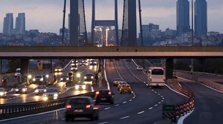 İstanbullular ek şerit uygulamasının kalkmasını istiyor