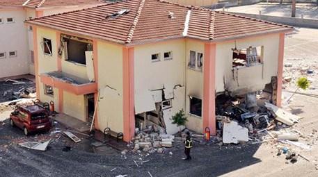 Antalya'da bir okulda patlama oldu! Bina bu hale geldi