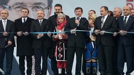 Ahmet Davutoğlu, Balıkesir'de 114 tesisi, törenle açtı!