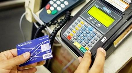 BDKK’nın düzenlemesi kredi kartı kullanımını geri çekti!