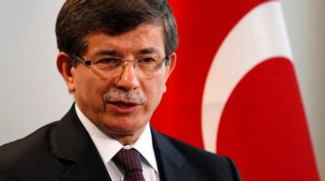 Başbakan Ahmet Davutoğlu değişen bakanları açıkladı!