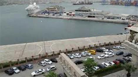İzmir Alsancak Limanı’ndaki otoparklara mühür vuruldu!