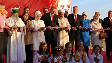 Erdoğan, Arnavutluk’ta cami açılışına katıldı! 