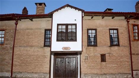 Süleyman Demirel bu evde doğdu!