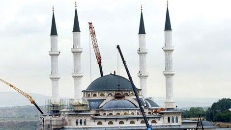 Cumhurbaşkanlığı Sarayı'ndaki cami bugün açılıyor!