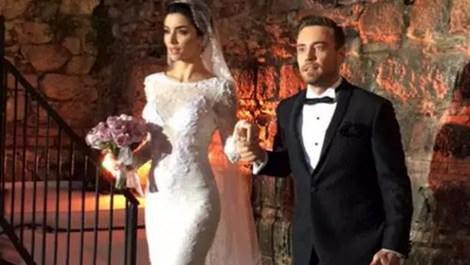 Murat Dalkılıç ve Merve Boluğur Adile Sultan Yalısı’nda evlendi 