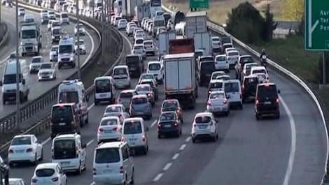Kurban Bayramı için yola çıkan İstanbullulara trafik sürprizi!