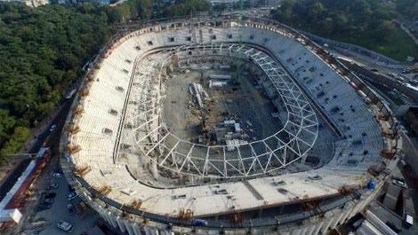 Vodafone Arena'nın çatısında sona geliniyor