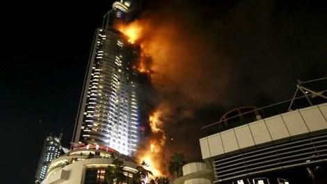 Dubai'deki 63 katlı The Address Hotel’de yangın!