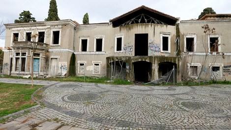 İzmir'in en büyük levanten köşküne restorasyon kararı!