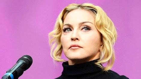 Madonna'nın evinin önündeki levha komşularını kızdırdı 